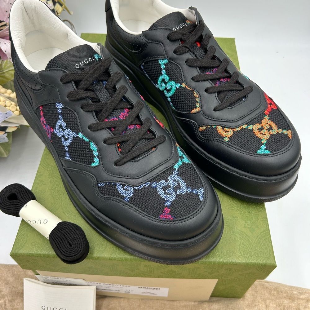 Men’s Gucci, GG embroidered sneakers size 11.5 made in Italy - Picture 2 of 10